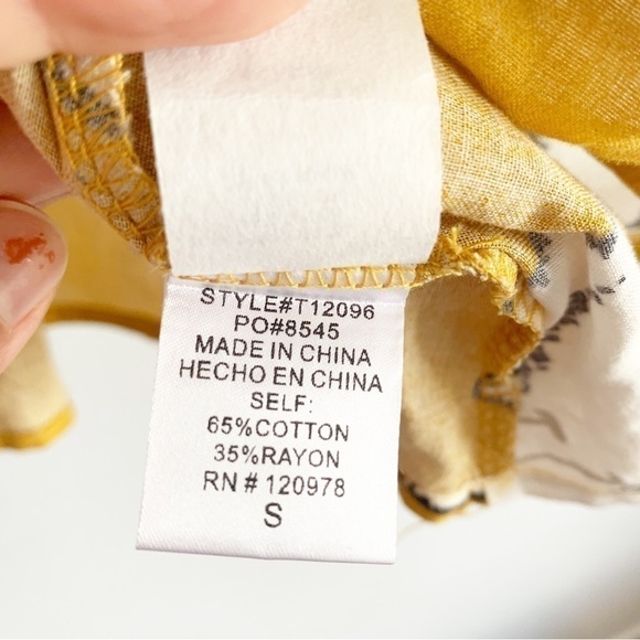 NWT Sadie & Sage Floral Lace Yellow & White Peplum So Sunny Top Size S - Picture 11 of 11